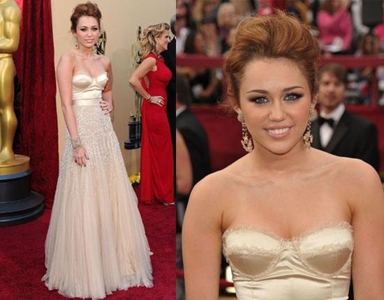 BeUnique_'s tweet image. .....from a Miley Cyrus original!  Let me help you achieve your dress dreams.