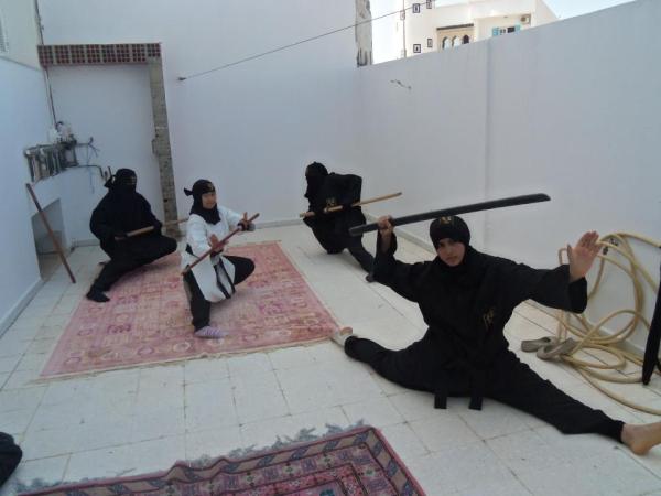 Ooouups's tweet image. حل ساقيك RT @MedAliChebaane: #7ell #Zama9tel