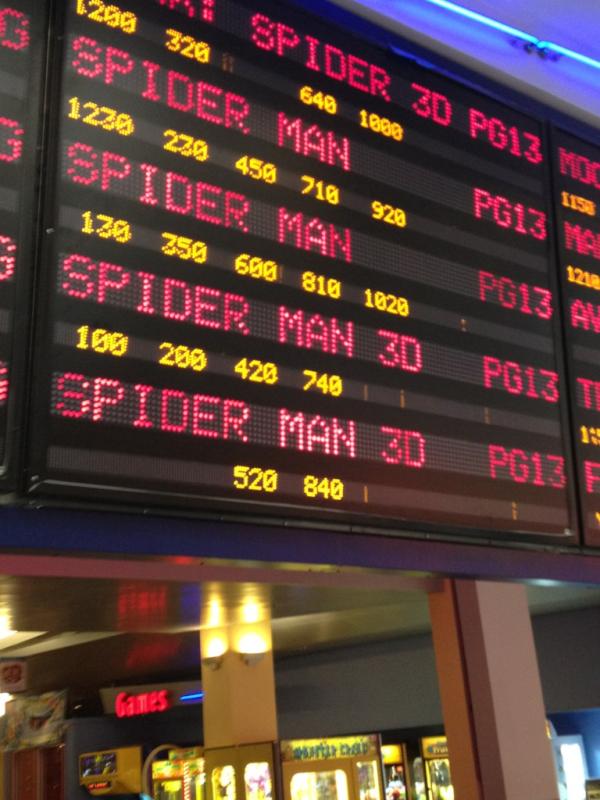 harott63's tweet photo. Rabbi I don't know about you but 3D movies make me dizzy @RabbiWolk http://t.co/2j0wTdSr