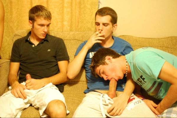 FuckMeMen's tweet image. Living the life #TEAMgay #gaypictures #gayporn #gay