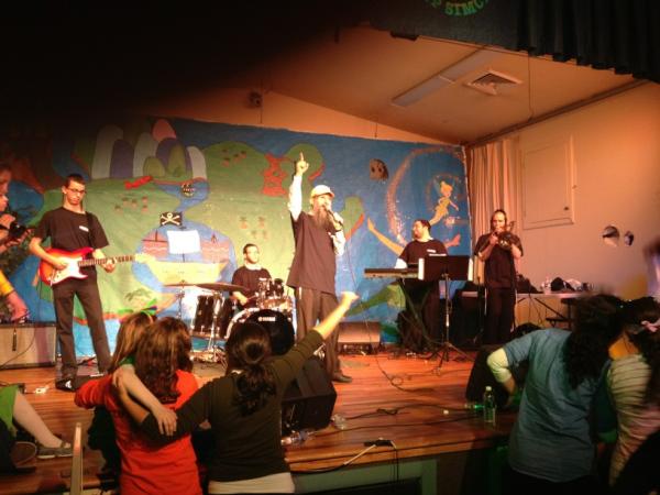Music Updates: Here is a pic of <a href="/MoishyGuitar/">Moishy Schwartz</a> &amp; <a href="/AvrumFried/">A F</a>  Today live in Camp Simcha rocking it up 2nd time this week