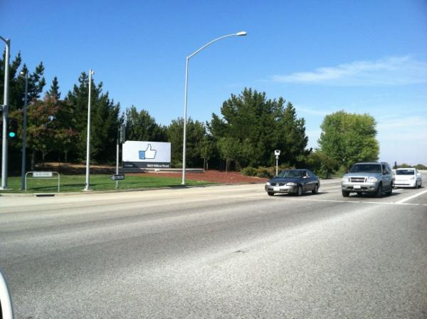 Rebecca Tickell tweet media