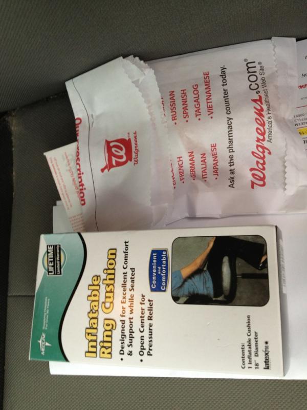 CrzySxyJeremy's tweet photo. Well my ass is fractured. But i roll w/ the punches as u can c #Loritab #DonutPillow #NotAshamedIBlewItUpInWalgreens http://t.co/qv2fbsej