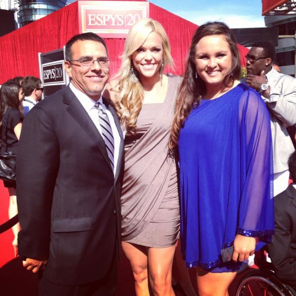 jtraina33's tweet photo. Look who we found:) @UACoachMurphy @jfinch27 http://t.co/SVoCINSh