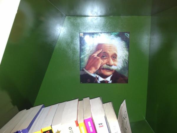 kamelasmar's tweet image. Einstein is here also #CreativitySpace @nuqul... I'm in love with this room