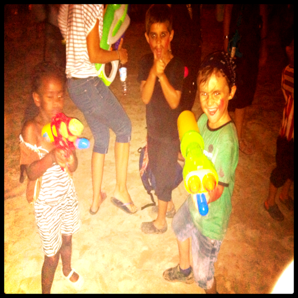 laurazenash's tweet photo. Pirates de Premia http://t.co/C7WW9oDm