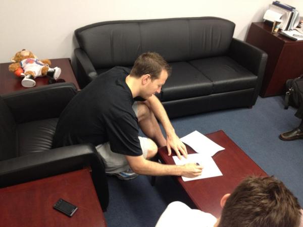 stevenovak16's tweet photo. Its official!!! http://t.co/LMVCTr5N