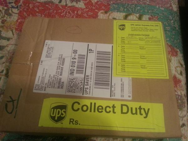 primaveron's tweet image. Kickstarter backers get their gifts early! #TouchPen by LunaTik the box is here...