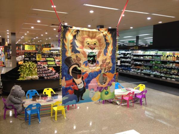 scoutts39's tweet photo. @DaveHayze @tjeerdjegen 
Fun filled Carnival at Campbelltown Market Fair this weekend http://t.co/rU2GX8oJ