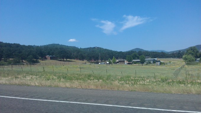 Hey Oregon, you're pretty... http://t.co/ZLyy7sxe<a href="/tag/poolparty"class="tags"><span>#poolparty</span></a><a href="/tag/4thofjuly"class="tags"><span>#4thofjuly</span></a>