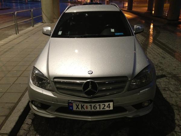 DidrikMorits's tweet photo. Nightdriving http://t.co/8BQvE0QQ