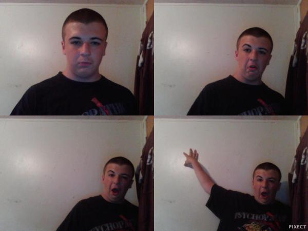 MisleadKid's tweet photo. When I see a penis on chatroulette http://t.co/NvadtMU2