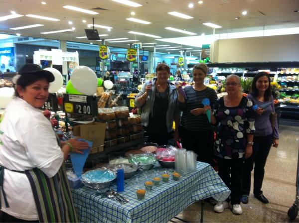 StantonAdam's tweet photo. Mt View cupcake comp @KWhiffin #freshfair http://t.co/nfBBWMZA