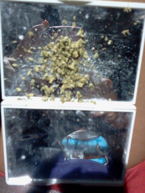 The old drug mirror and the reflection of the gnome on my shirt #success @stephanyapee http://t.co/9<a href="/tag/success"class="tags"><span>#success</span></a>