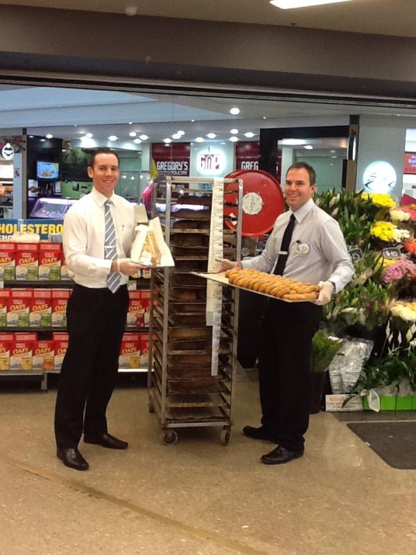 KrisRuthven's tweet photo. @sgr01613 @tjeerdjegen , 
Karrinyup Hot bake, sampling http://t.co/a2InSMEc