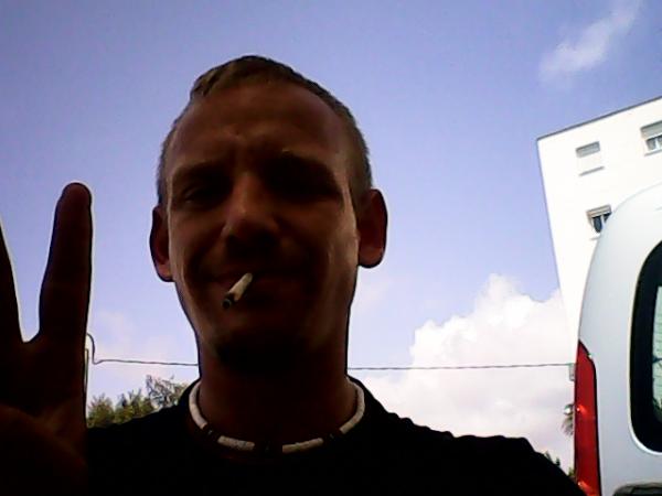 lwrn84's tweet photo. Jaja ya tengo internet enla tablet:-) http://t.co/rRSjgQ2B