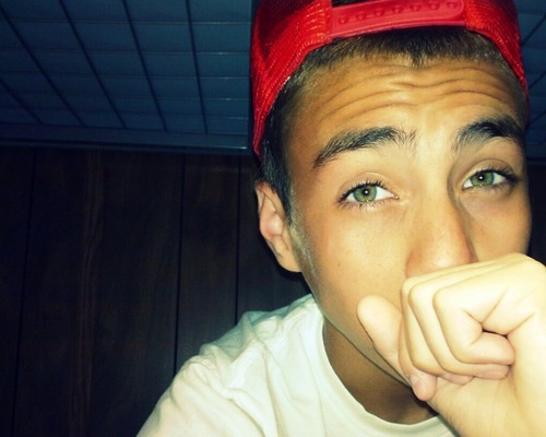 hotguys_'s tweet photo. his eyes, wauw. http://t.co/fRlDk6rg