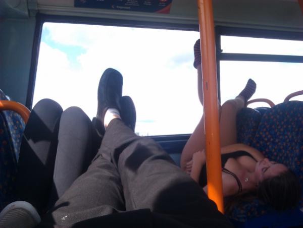 robbo2021's tweet photo. Chillin on the bus http://t.co/zZ5osL3p