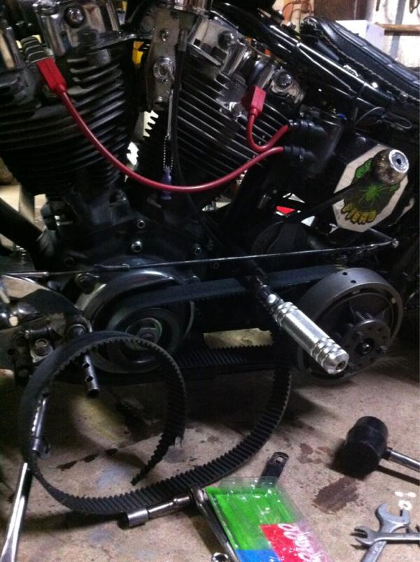 mastar71's tweet image. ベルト切れた！  買ってて良かった。。。備えは大事¥¥¥