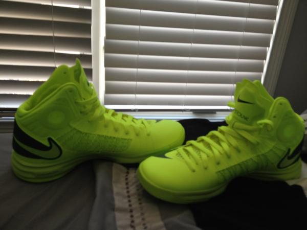 nonoweeks's tweet image. Bazillian 2012 Olympic bball shoes