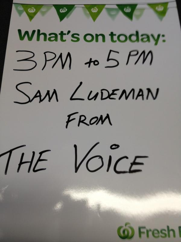 damianmaynard77's tweet photo. @ptemminghoff Entertainment at Ashwood. http://t.co/imrsT5h8