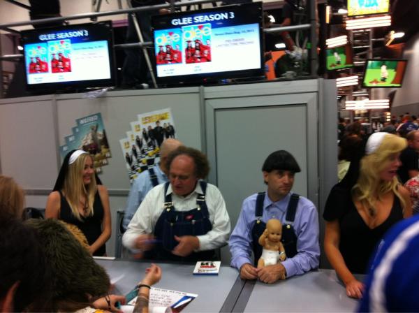 20thHomeEnt's tweet photo. Didn't get a chance to see the nuns and #3Stooges? You can confess your Comic-Con sins tomorrow #comicconconfessions http://t.co/9sqdrF80