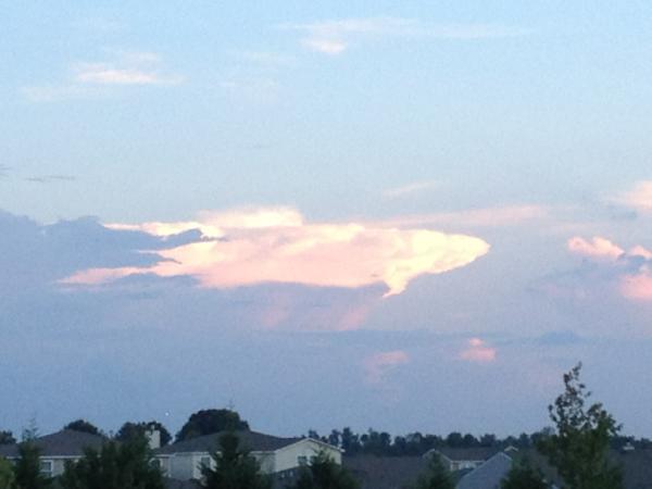 weathertab's tweet photo. Storm south of Decatur as seen from East Limestone. #alwx @spann @simpsonwhnt @bamawx http://t.co/iorQ27lt