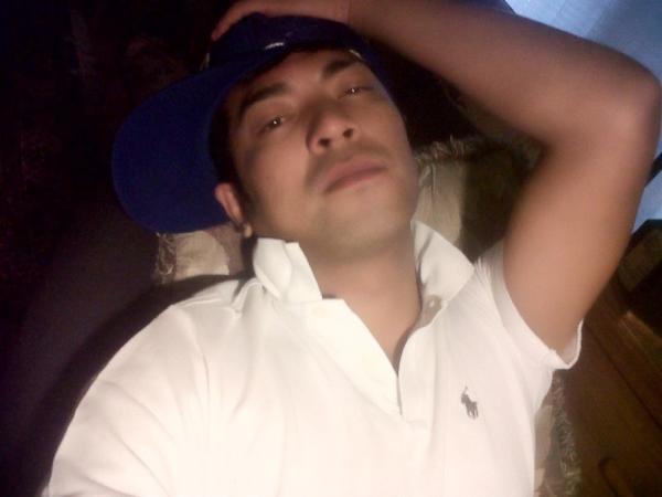 JayAcena's tweet photo. relax after a long day work:-) http://t.co/9LX5AIGR