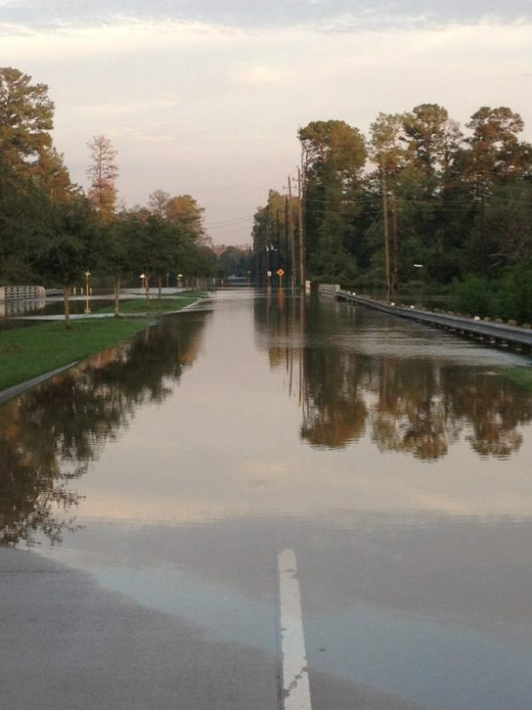 biffadam's tweet photo. Grant road at Cypress Creek this evening http://t.co/KG0mnLOd