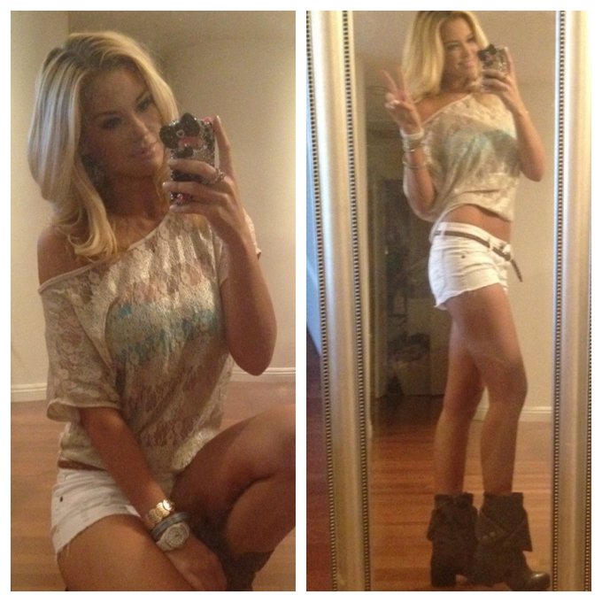 Dinner w/ the girls then comedy store to see @AshleyInLA kill it <3 http://t.co/BPO3zOM1<a class="tags" target="_blank" title="On Twitter" href="/?out=eyJ0eXAiOiJKV1QiLCJhbGciOiJIUzUxMiJ9.eyJpYXQiOjE3MTk4MjQwMjYsImlzcyI6InR3cG9ybnN0YXJzLmNvbSIsIm5iZiI6MTcxOTgyNDAyNiwiZXhwIjoxNzUxMzYwMDI2LCJyZWRpcmVjdF91cmwiOiJodHRwczovL3R3aXR0ZXIuY29tL0FzaGxleUluTEEifQ.FamaJWhenylnVwookL0EBAs1GGEXwMQqyjaNjpIXRoe--s_BjyelKWjQuGXlA81y7YhtKrYGMsDOsnKrYlL6vQ">@AshleyInLA</a><a href="/tag/art"class="tags"><span>#art</span></a><a href="/tag/paris"class="tags"><span>#paris</span></a>