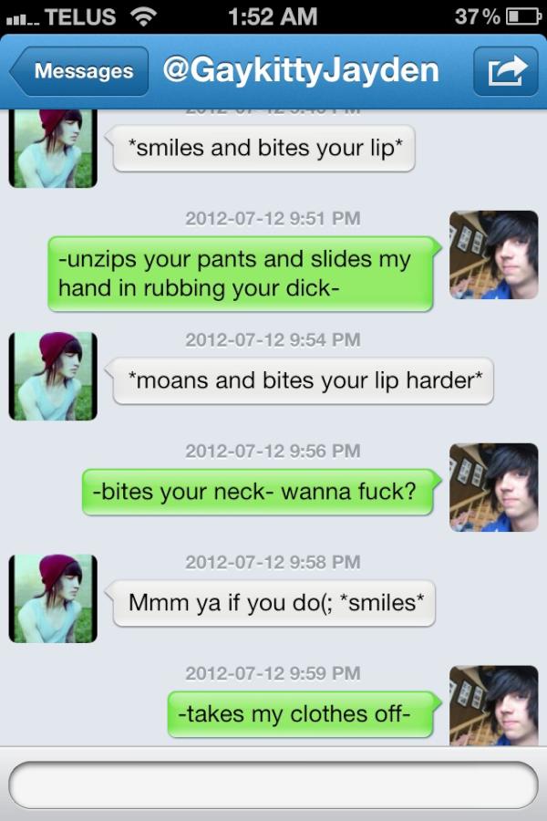 CuddleMeMaxy's tweet image. @BiteMeMark @GayKittyJayden I have proof ;)