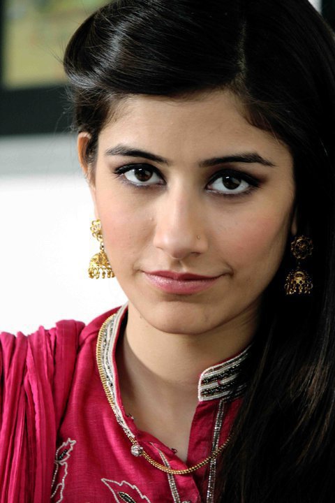 VjSyraYousafFan's tweet photo. A small tribute to @Syra_Yousaf http://t.co/KTgAt0vT