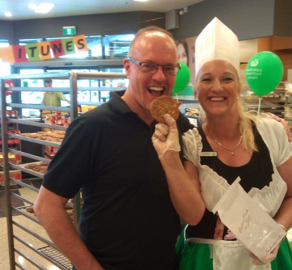 PungentMars's tweet photo. Buy one eat one free on hot cookies at karalee 2608 @tjeerdjegen @JLudbrooke @jason_mckinnon #woolworthsfreshfair http://t.co/abB5s7i4