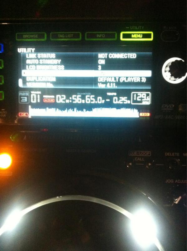 InfernoAV's tweet photo. #Pioneer #CDJ2000 en #DJM900 weer up-to-date in de verhuurt bij @InfernoAV, DJ'S #partytime ! http://t.co/Ak0GR3O8