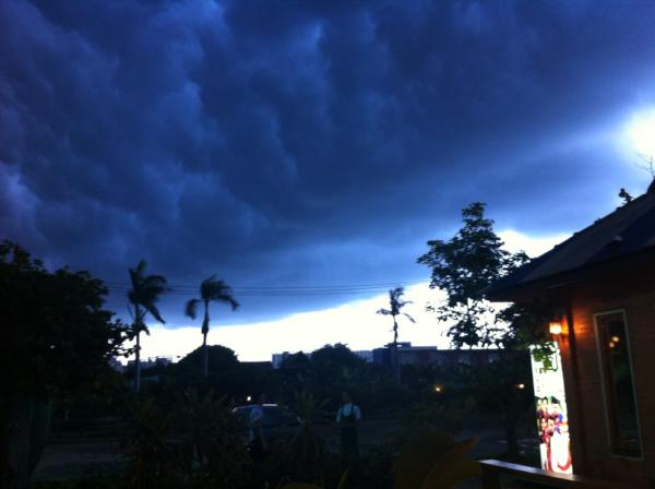 monthians's tweet photo. Armageddon… http://t.co/eYCbgzgy