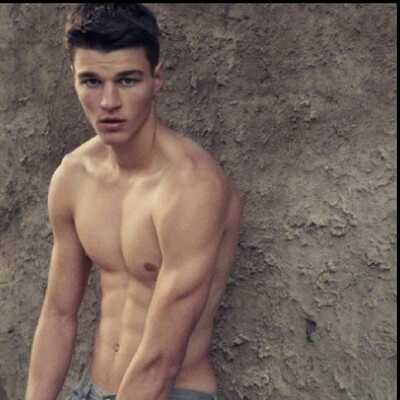 hotguys_'s tweet photo. cutie . http://t.co/GdopPrMI