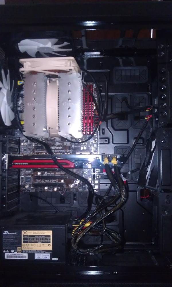 HultArts's tweet photo. Installing everything. Ps, I do have 64Gb of ram also. I'll keep you all updated. http://t.co/hVT2S3u1