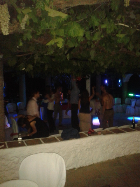 ElCaueloBarRest's tweet photo. Seguimos de boda http://t.co/YgBcnH8V