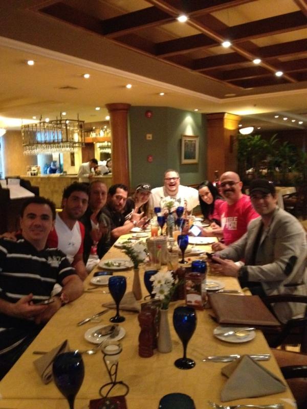 lalomanzanoshow's tweet photo. @albertoagnesi@ZerboniSalvador @manedelaparra@eltataazul @elborregonava@lore_alexa@tatilinguis @gerryquiroz en Guate! http://t.co/XvNMgupc