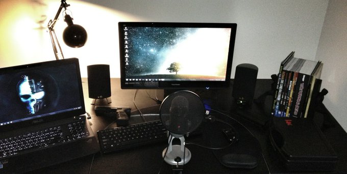 Watch theRadBrad's leaked NSFW photo on TwXstars