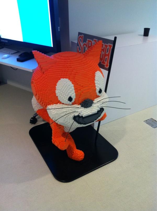 amurphy964's tweet image. The Scratch cat in Lego!
#ScratchMIT2012