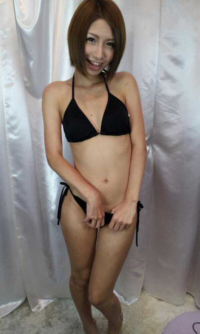 おはよーっ！今日ゎ暑くて海日和だね★ﾟ｡.+:(○･&omega;･)あたしゎ今日もがんばるよん☆ http://t.co/9Y7c47C8