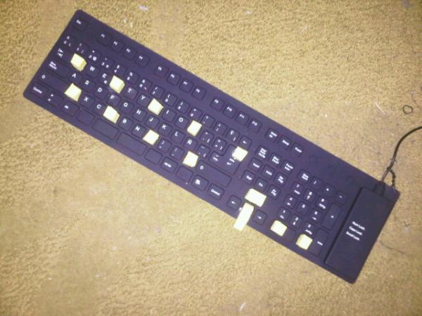 CarlosKolenda's tweet image. A punto de probar #invento de #footcontroller para disparar loops, delays, filtros, beatrepeat, etc.. Ojala funcione!