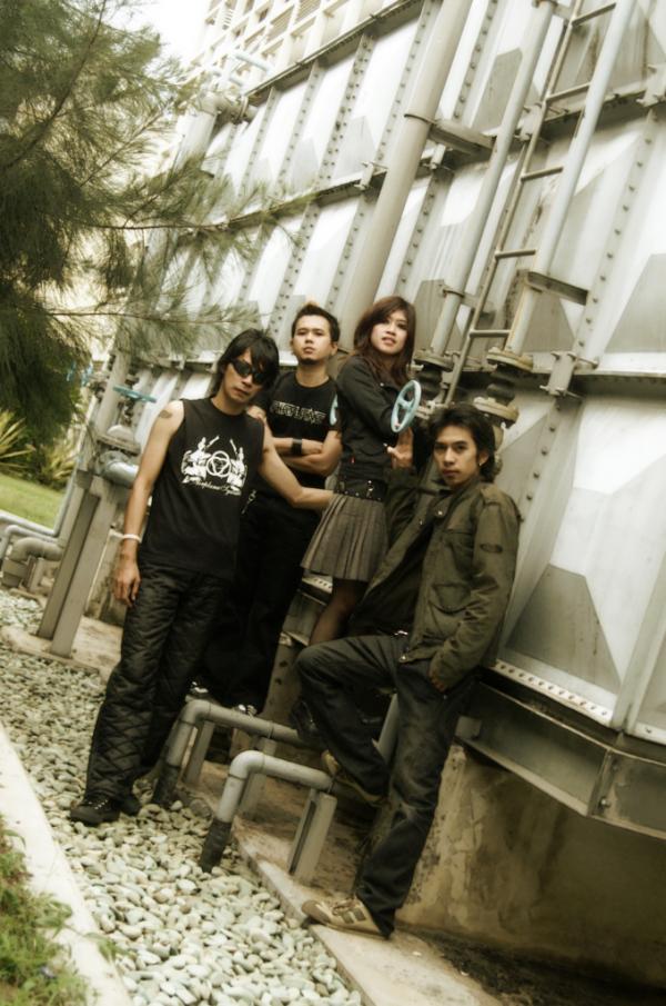 #jadul #MbakPokalisNaekBiarTinggi ( ga mention ah bisi dimarahin )