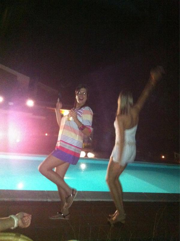 na91sere's tweet photo. @ValeCappuccitti ke roba...ahahahah<3 http://t.co/6sOLcDei