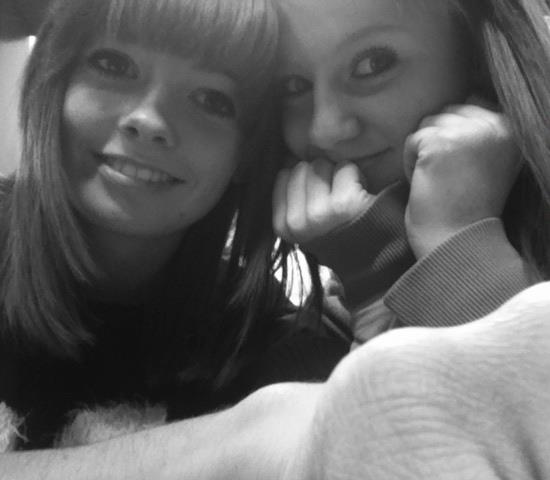 _chloemae_'s tweet photo. She's awesome, i love the girl so much. @jodieee_123 xoxo http://t.co/KKJ5mp1w