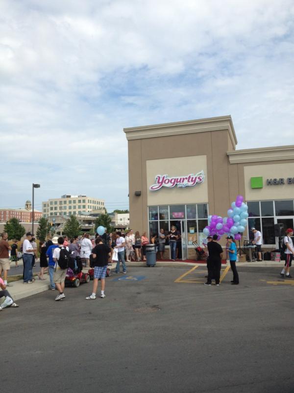 JerryAlfieri's tweet photo. #Yogurty's Brantford http://t.co/0ITvsCdG