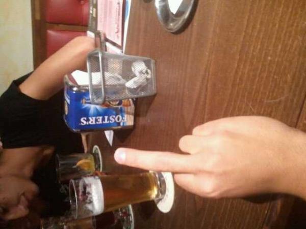 JSinpa's tweet photo. @isobaHH hijo de tu puta madre donde cojones andas. No me ignores cabron http://t.co/LPu92Uns