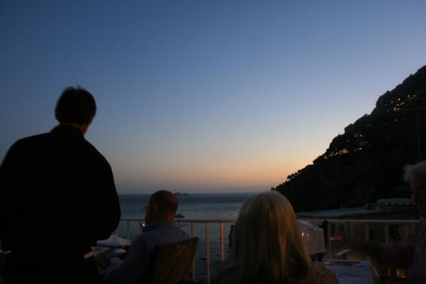 huwloaring's tweet photo. Thanks to @winedemon for paying for one of the nicest bottles of wine I've ever had - the setting wasn't bad either ! http://t.co/TiLhWQSp