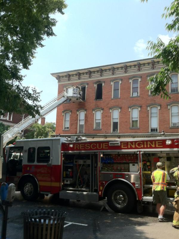 Diplomat95's tweet photo. @jVanReporter There's an apartment fire on the corner of S. Allegheny and Bishop St. http://t.co/OyT6e7ul